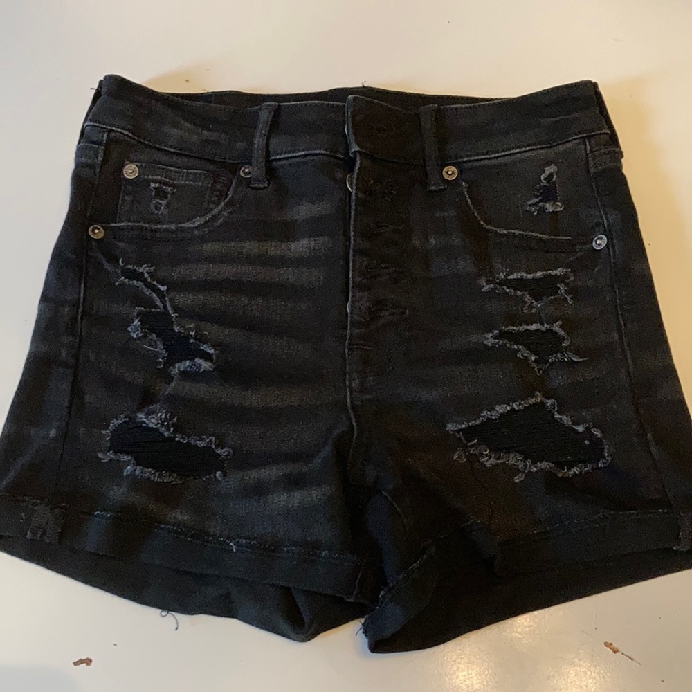 American Eagle Super High Rise Distressed Shortie